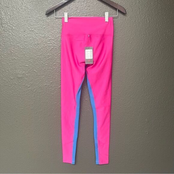 Peloton Show Up Rib Legging - Picture 5 of 12